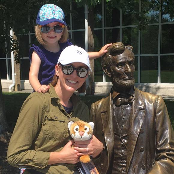 Meet your Posher, Jennifer - Picture 1 of 1